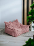 Cargar la imagen en la vista de la galería, Poltrona Orsetto – Comfort e stile in velluto a coste largo