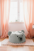 Cargar la imagen en la vista de la galería, Pouf a forma di orso: il comodo amico del tuo bambino!