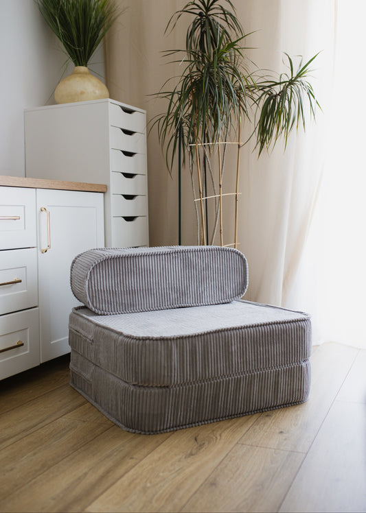 Materasso pieghevole in due pezzi con poggiatesta: comfort, stile e versatilità a casa tua!