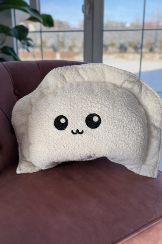 Kissen in Pierogi-Form mit Stickerei – Ravioli Design mit offenen oder geschlossenen Augen