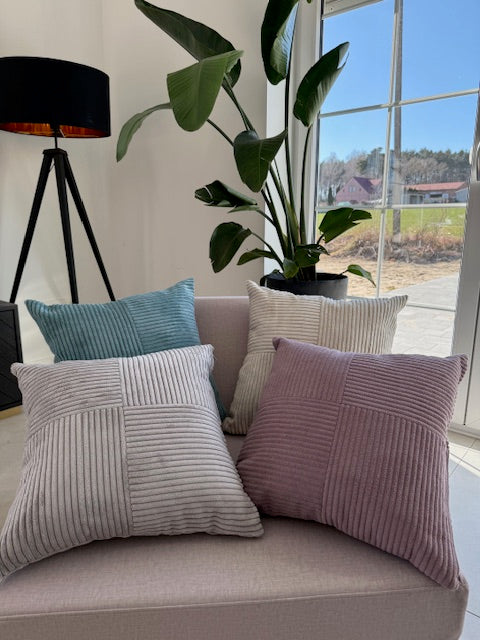 Dekokissen – Cord mit Schachbrettmuster