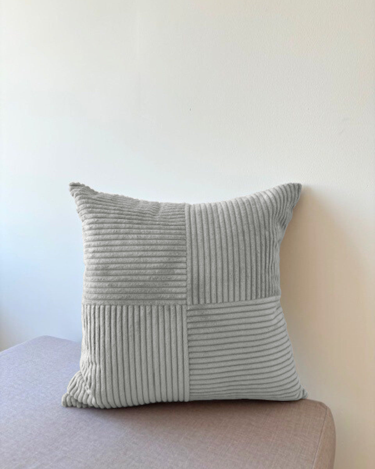 Dekokissen – Cord mit Schachbrettmuster