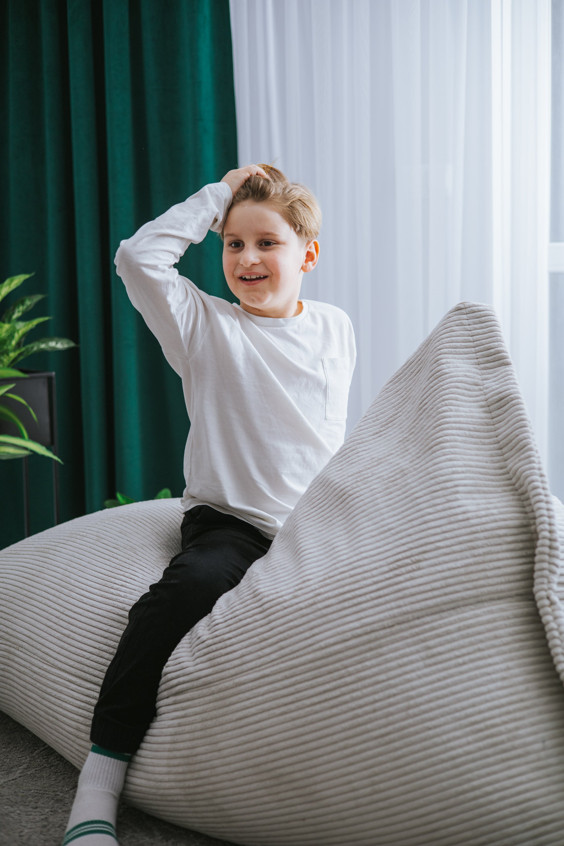 Cord-Sitzsack Bean Bag Riesen Sitzsack Sitzkissen Gartenkissen Bodenkissen zum Liegen und Sitzen Relax Sessel für Kinder & Erwachsene